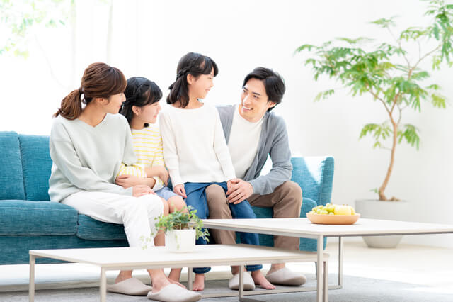 子育て世帯の心強い味方!子供の年代別・教育費の補助金のサムネイル画像